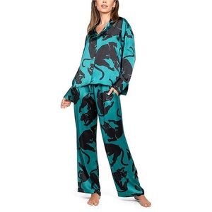 BNWT Midnight Bakery Black Panther Pajama Set, size medium.